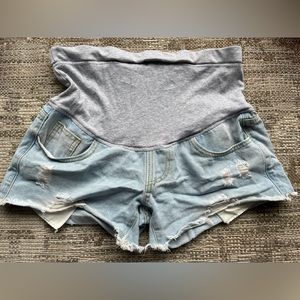 Small maternity denim cut off shorts